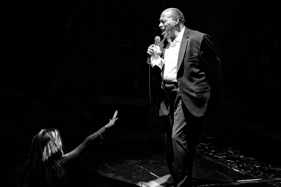 Alexander O'Neal on stage at The Olympia, Liverpool 