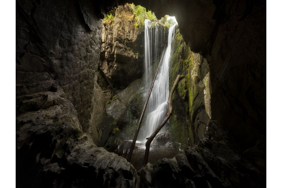 Cavern cascade