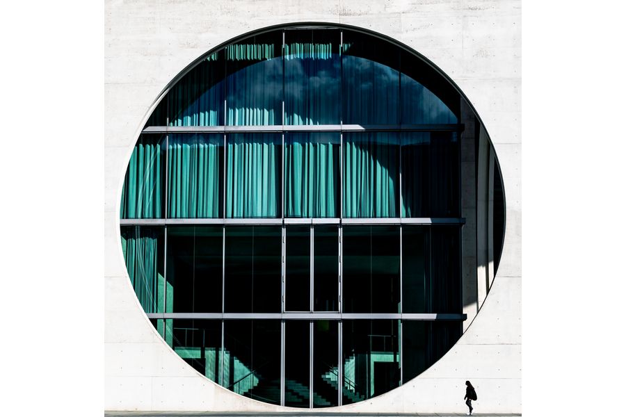 Building in the round