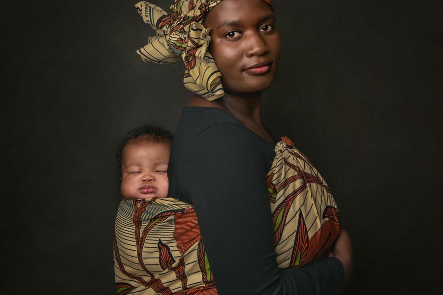 Zimbarbian Mother and daughter